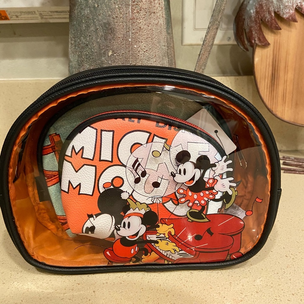 Disney Mickey Minnie cosmetic bag set